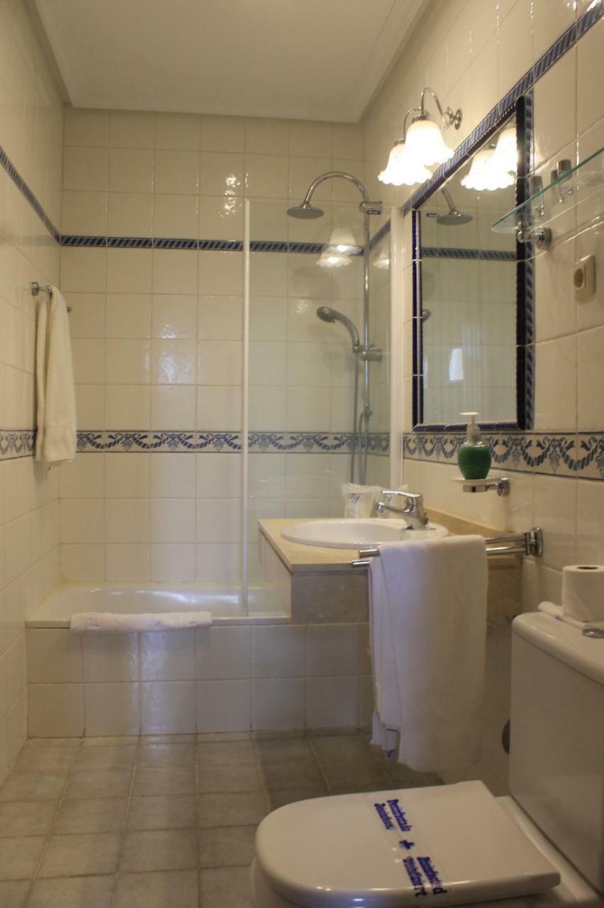 Hostal Las Paneras Avila Bagian luar foto